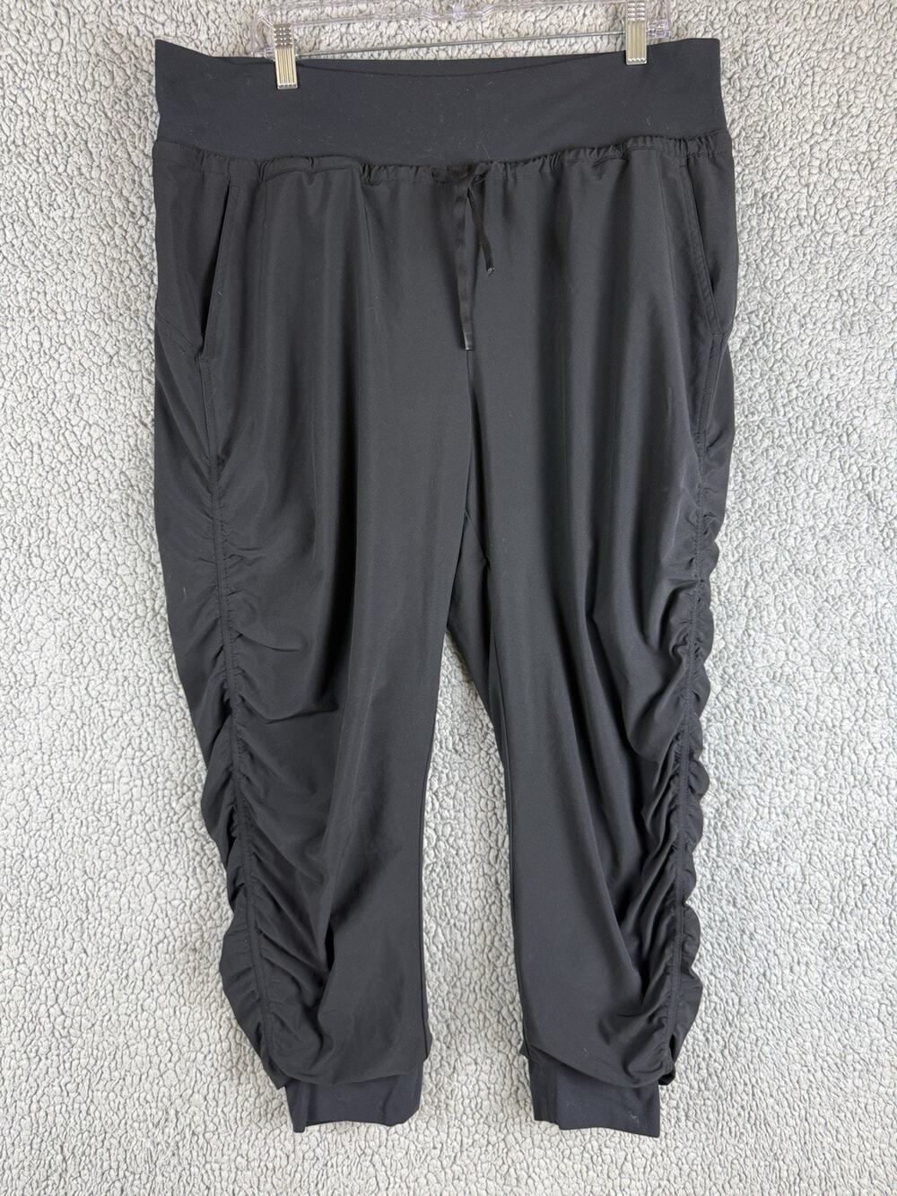 Athleta Women's Size 16 Attitude Mid Rise Jogger Pants Ruched Lightweight Black